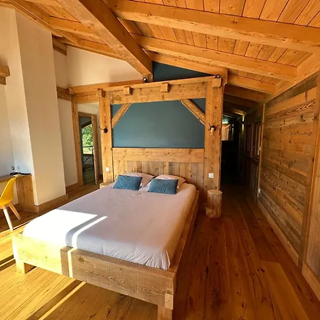Apartment Vue Mont Blanc Avec Jacuzzi Exterieur *