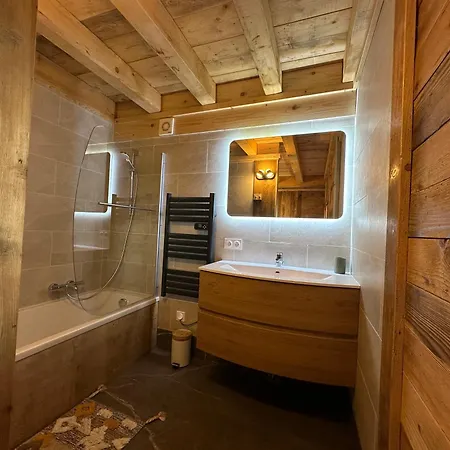Apartment Vue Mont Blanc Avec Jacuzzi Exterieur *